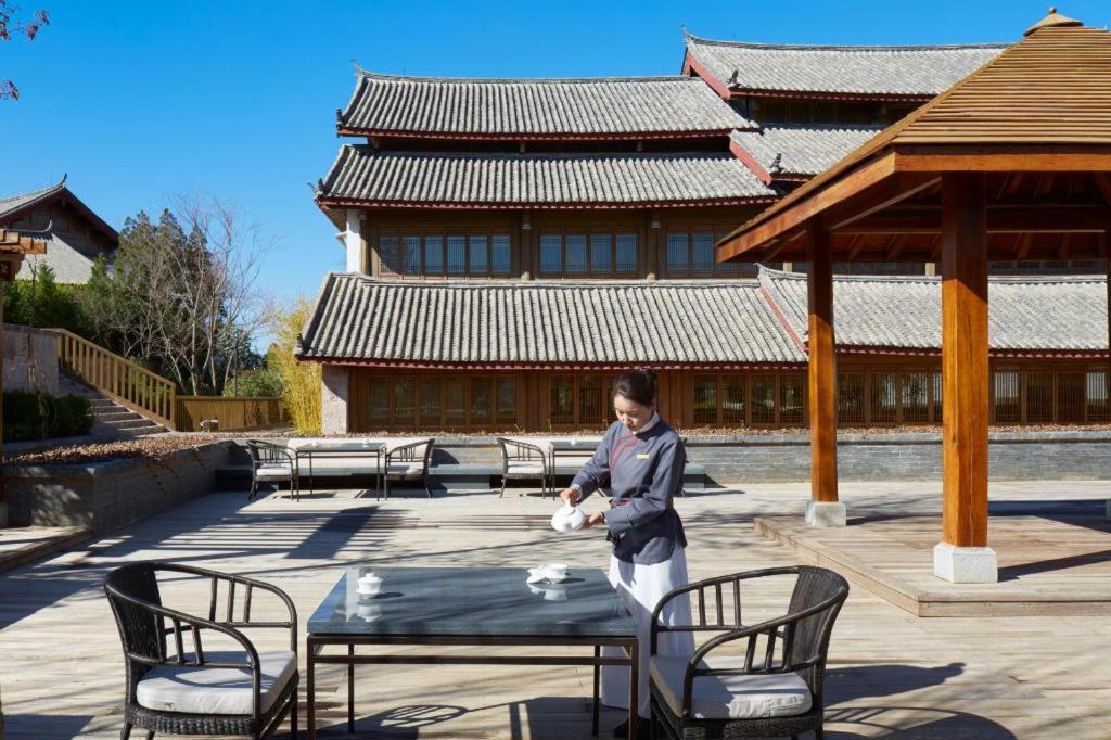 ホテル Amandayan 麗江市 エクステリア 写真